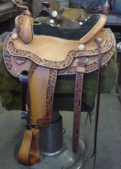 Round Skirted Trail Saddle