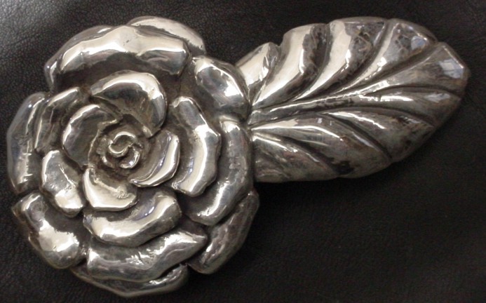 KR Rose Buckle